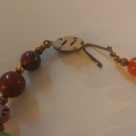Multi color bead bracelet - Picture 3 of 4